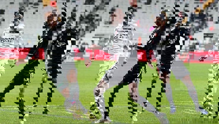 1678574