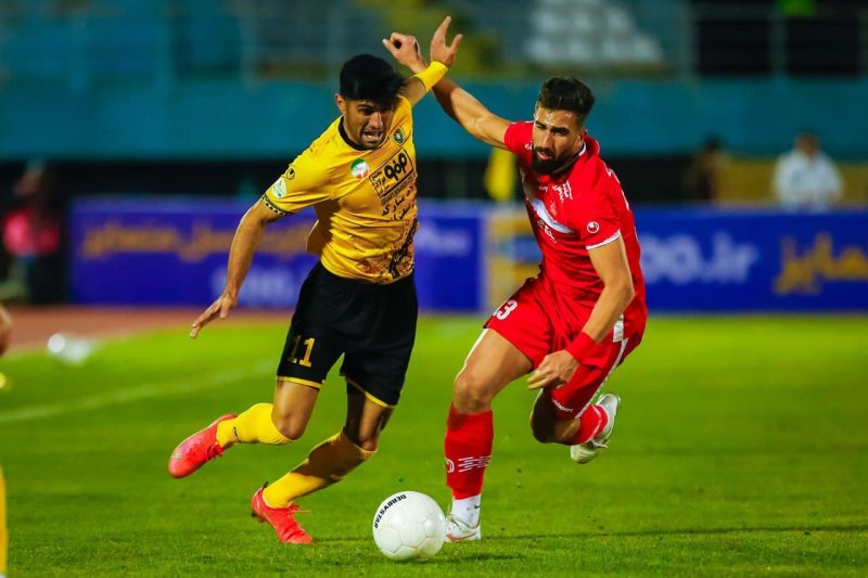 یک دوئل غیرمنتظره و تعیین کننده در اراک (عکس)