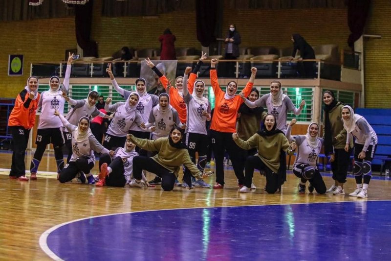 صدرنشینی تاسیسات در ایستگاه دوم لیگ هندبال زنان