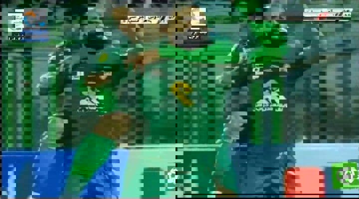 توضیح میلاد جهانی درباره شادی جنجالی (عکس)