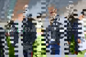 سولدو به اعتراض شما نگاه هم نمی‌کند! (عکس)