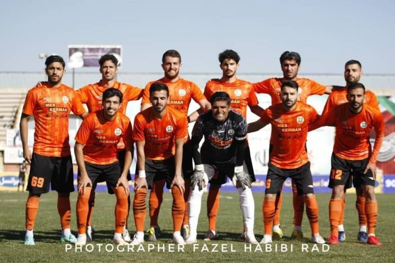 محمودی نیا: غرور ما را اسیر نخواهد کرد