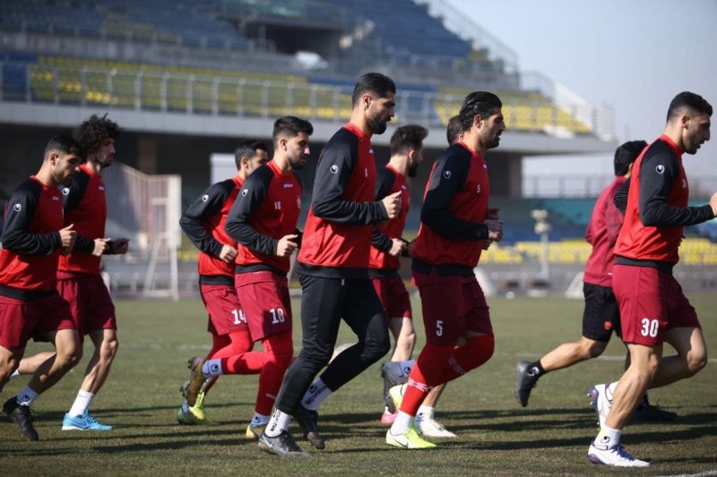 تلاش کادر پزشکی برای حضور مصدومان پرسپولیس