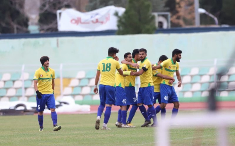 احتمال حضور مربی برزیلی در کادر فنی صنعت نفت