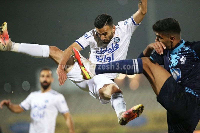 لغو استقلال- پیکان، بازی هوادار هم روی هوا!