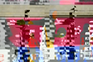 ماجرای سوپرسیو میدان بمبئی از زبان زهره کودایی