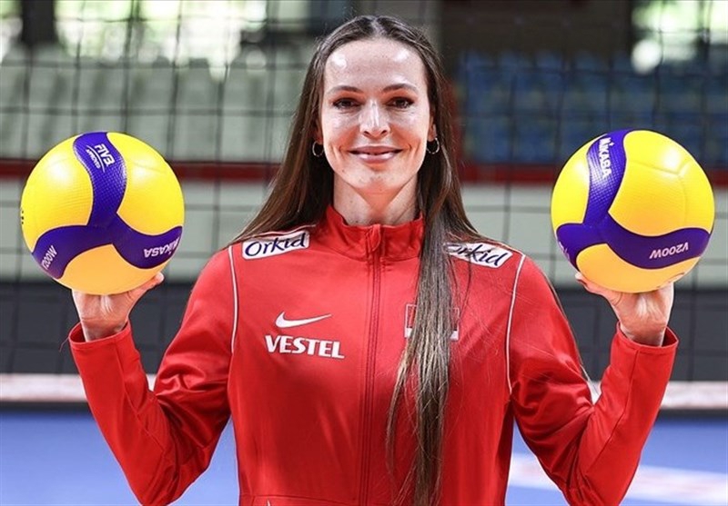 کاپیتان تیم والیبال زنان فنرباغچه؛ محبوبتر از اوزیل