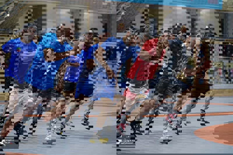 آزادکاران چشم انتظار ویزای آمریکا(عکس)