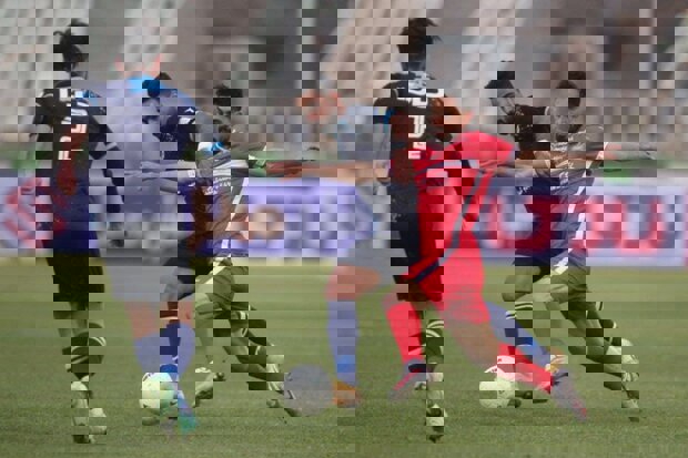 پیکان قبل از استقلال به مصاف پرسپولیس می‌رود