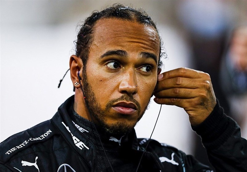 حضور همیلتون در مراسم رونمایی از ماشین مرسدس