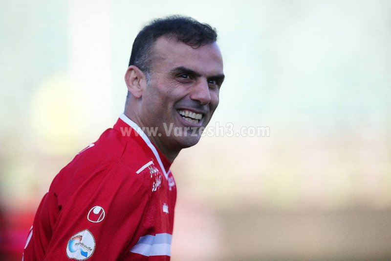 سیدجلال به باشگاه پرسپولیس رفت