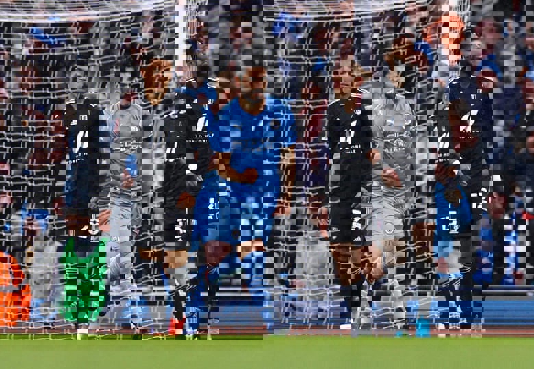 جایزه سرنوشت‌سازترین بازیکن‌فصل برای گوندوگان(عکس)