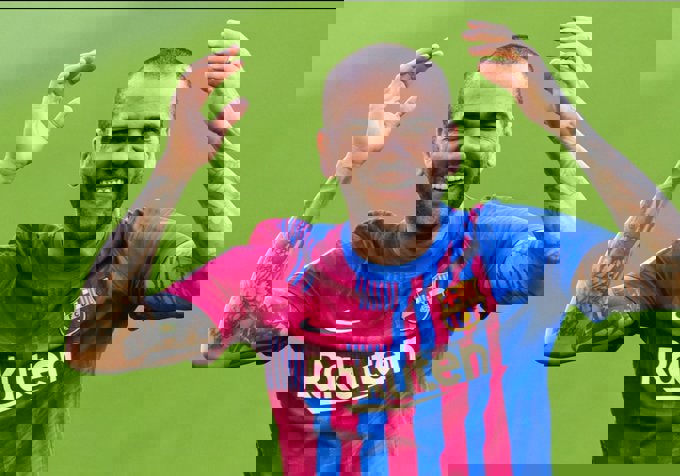 دنی آلوز دروغ می‌گوید؛ لگد او عامدانه بود 