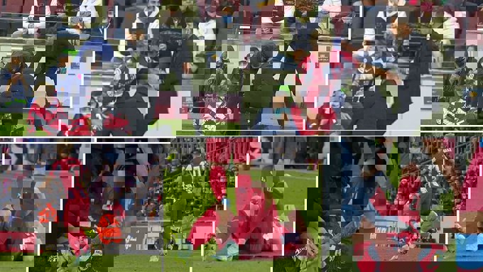 1689542