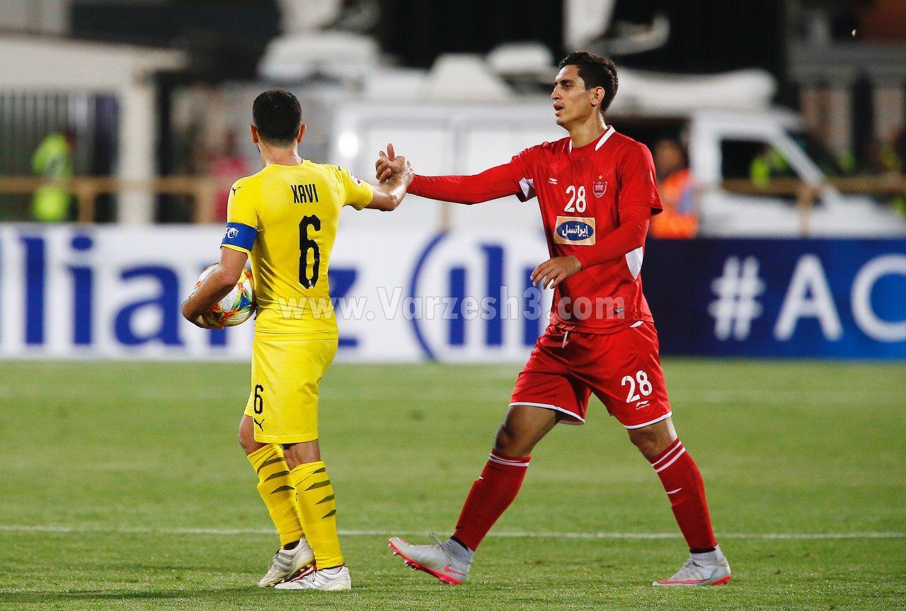 محمد نادری و ژاوی در بازی پرسپولیس و السد