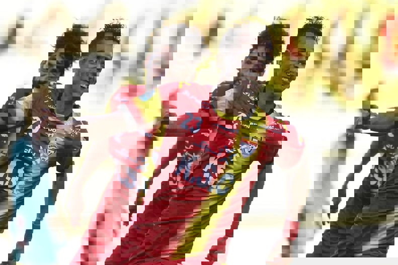 1690383