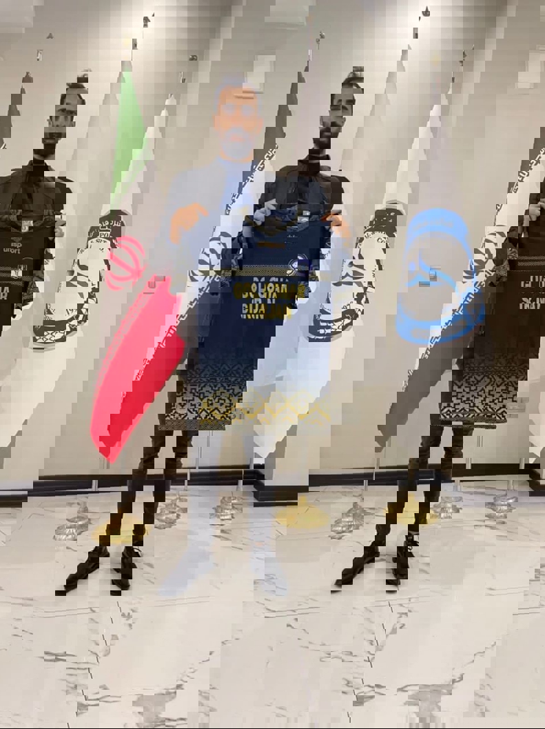 1690757
