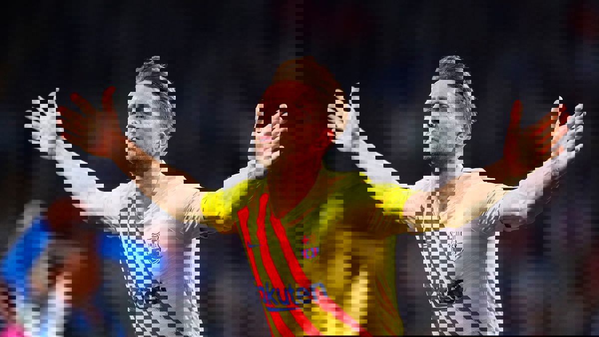 1691418