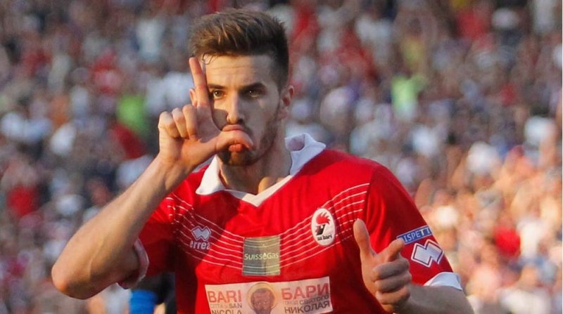 مهاجم خارجی پرسپولیس که بود؟ چرا نیامد؟