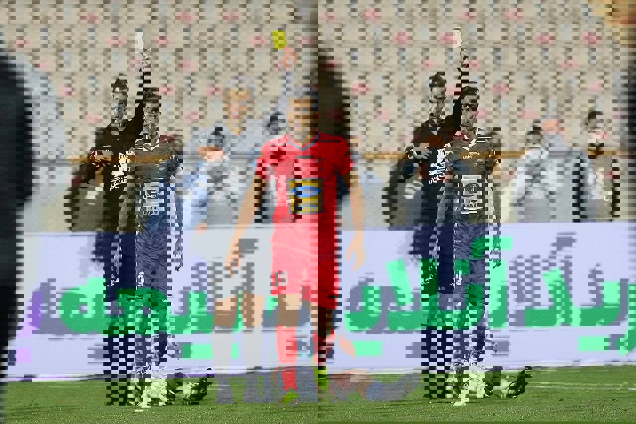 1692677