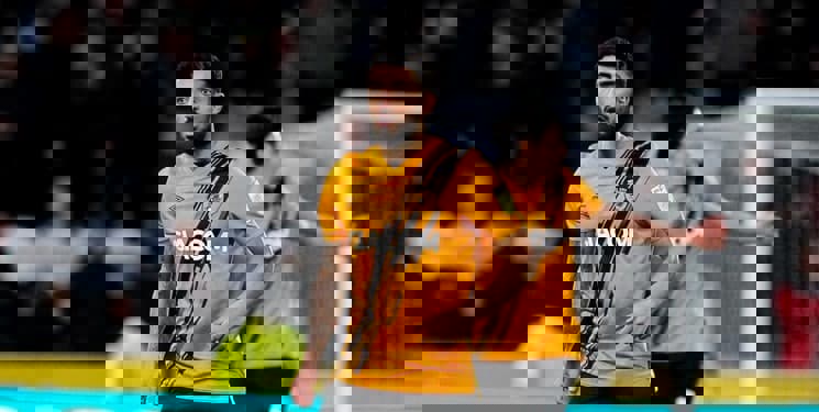 1693232