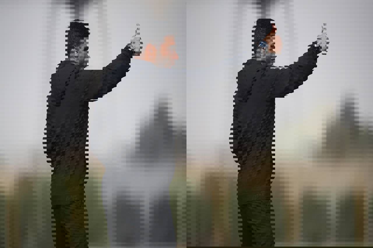 1693482