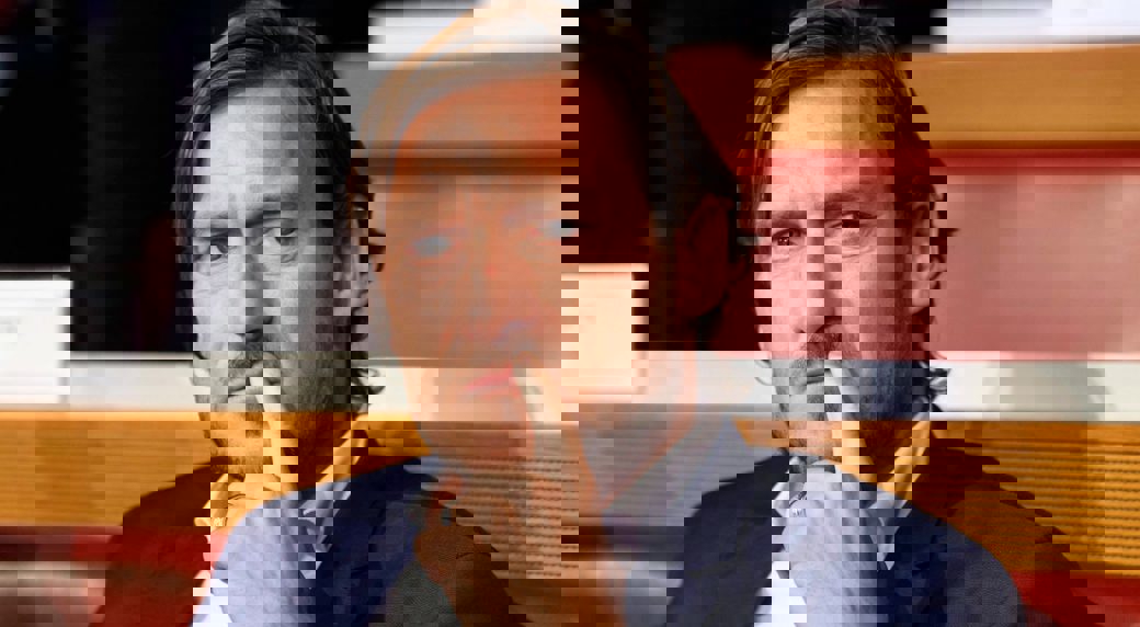 1693853