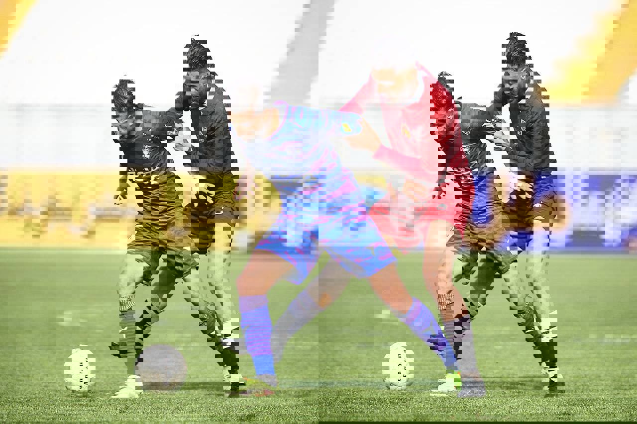 1693865