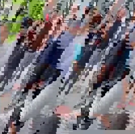 1694315