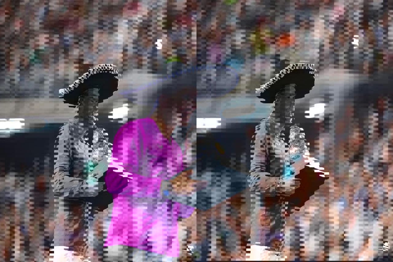 1694703