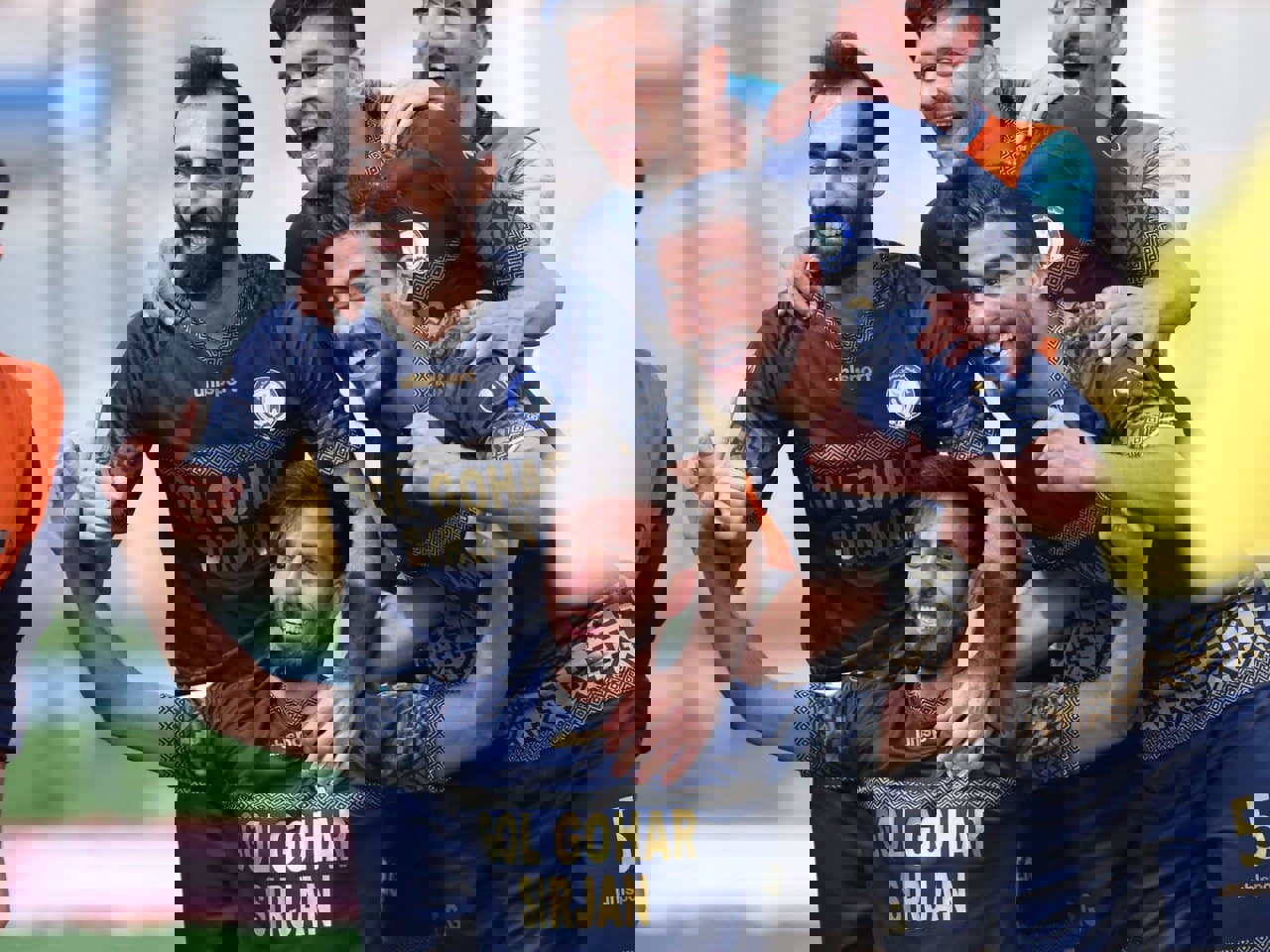 1695223