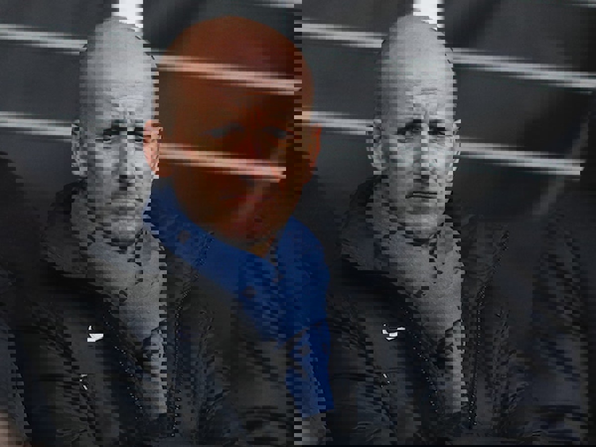 1695388