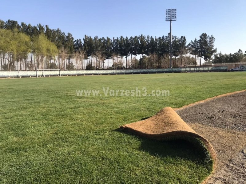 سپاهان به دنبال ایجاد چمنهایی در کلاس جهانی (عکس)