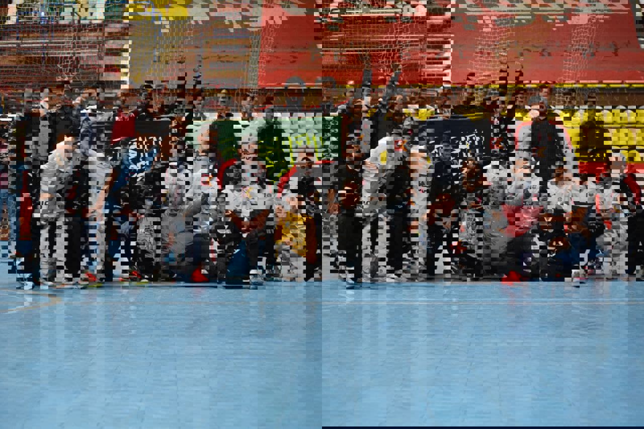 1695699