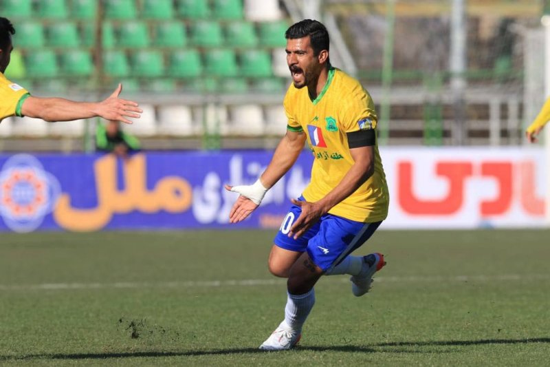 ریکانی: اشک مادرم را درآوردید، خداحافظ آبادان!