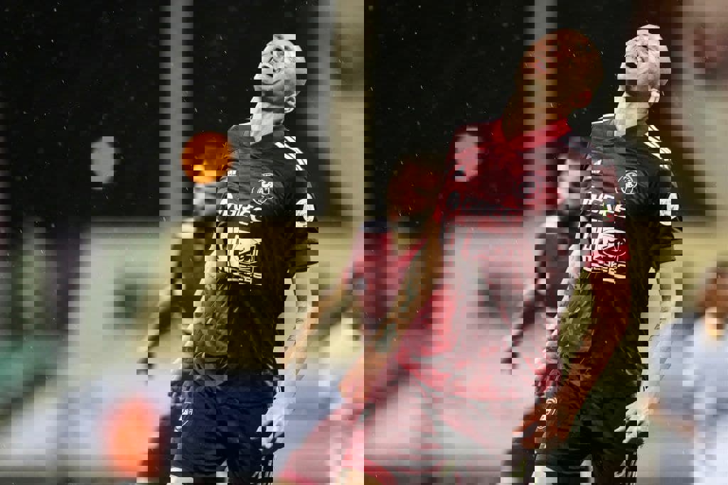1695987