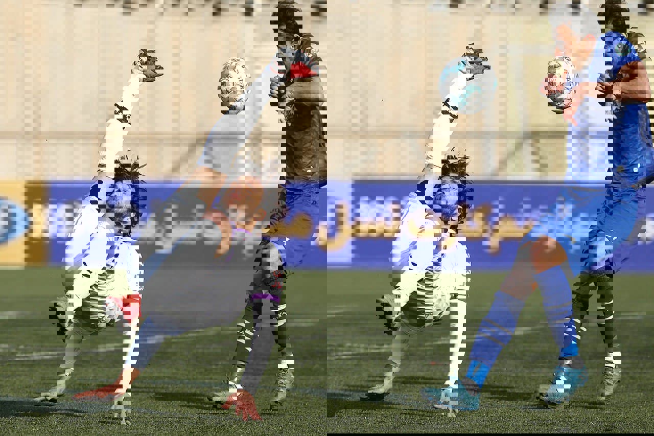 1696162