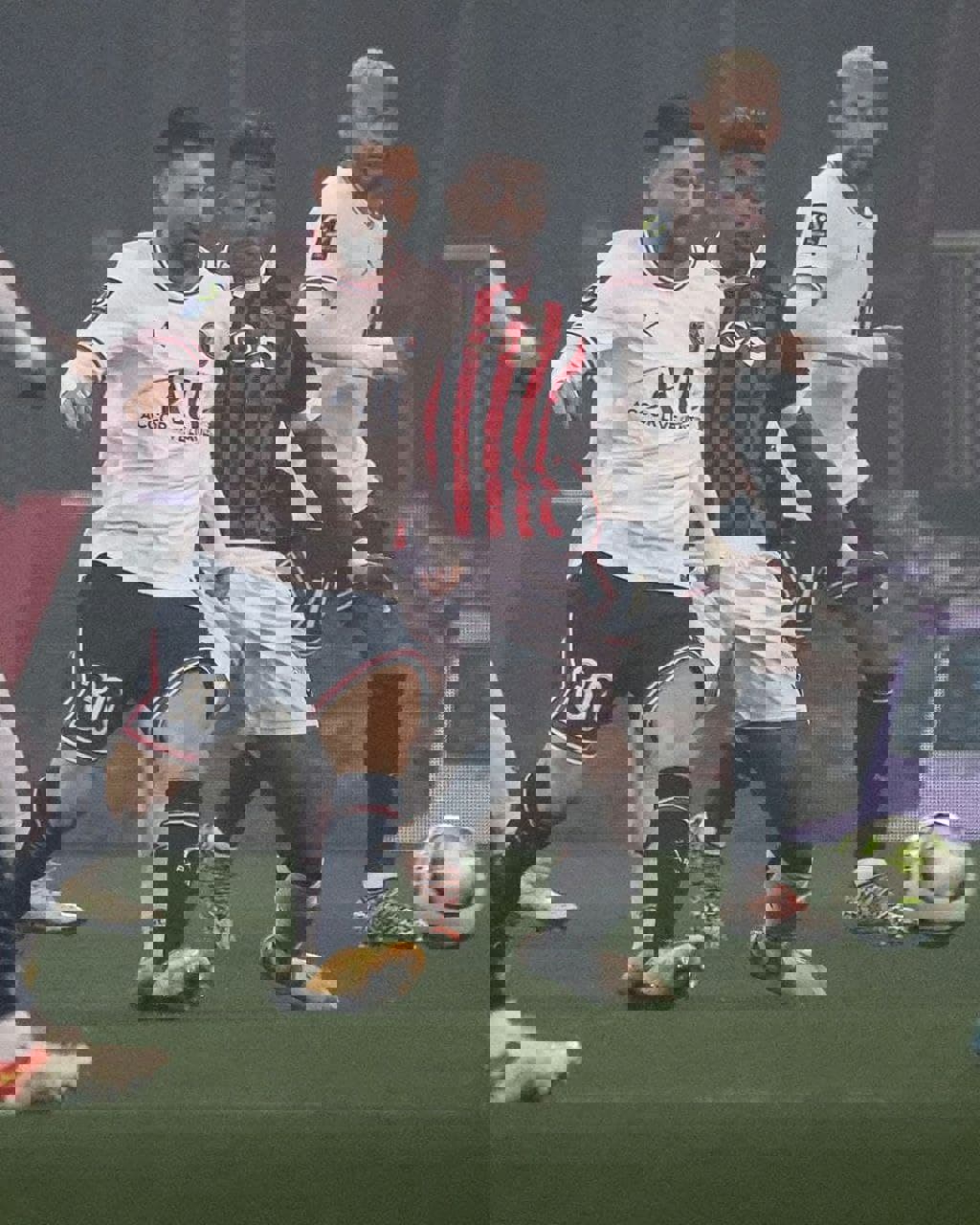 1696294