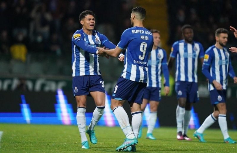 طارمی در دراگائو به مصاف لیون میرود