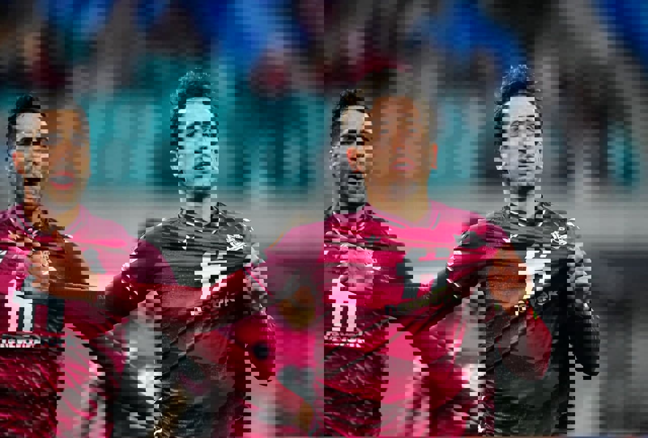 1696288