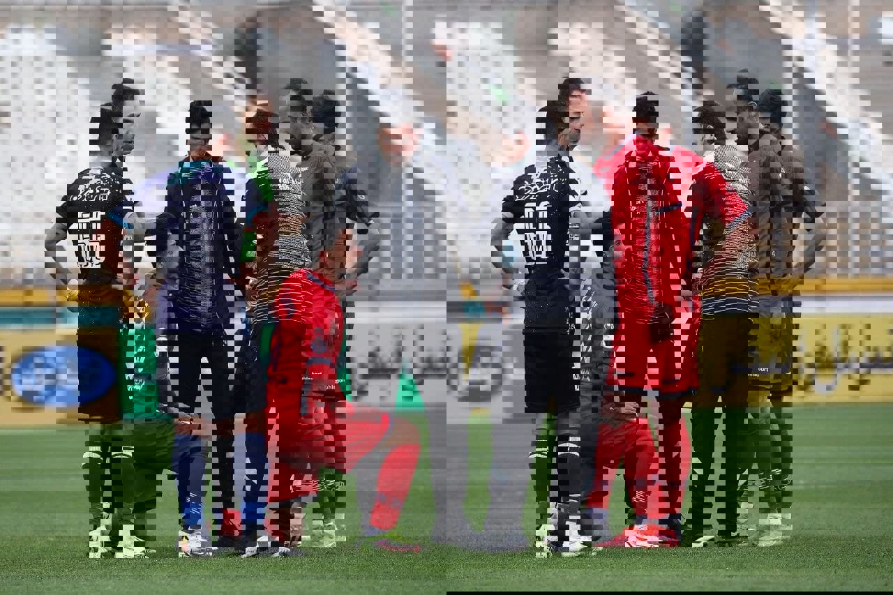 1696768
