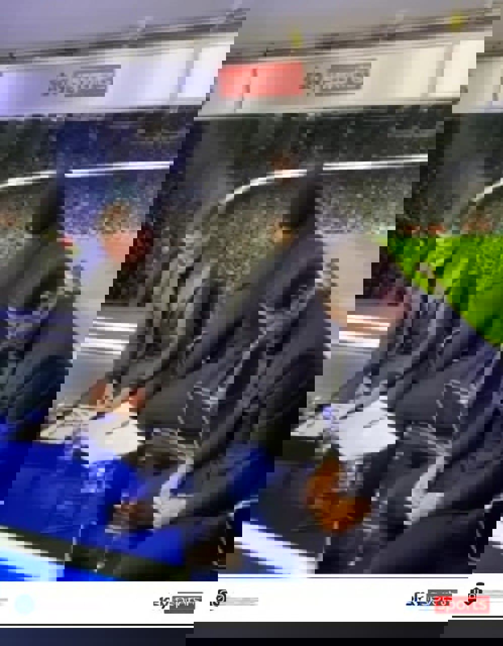 1696814
