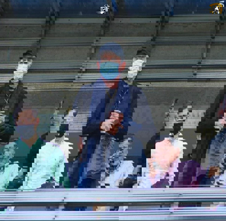 1697252