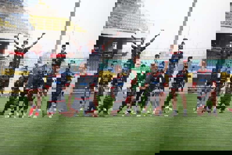 1697422
