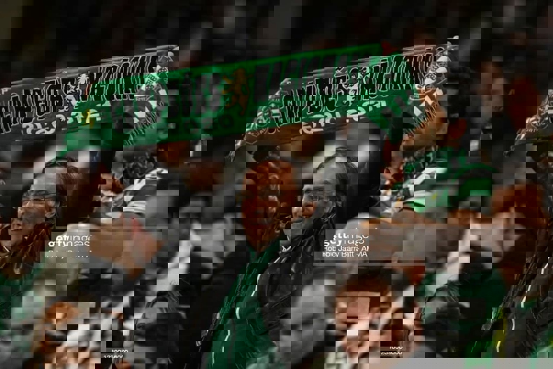 1697454
