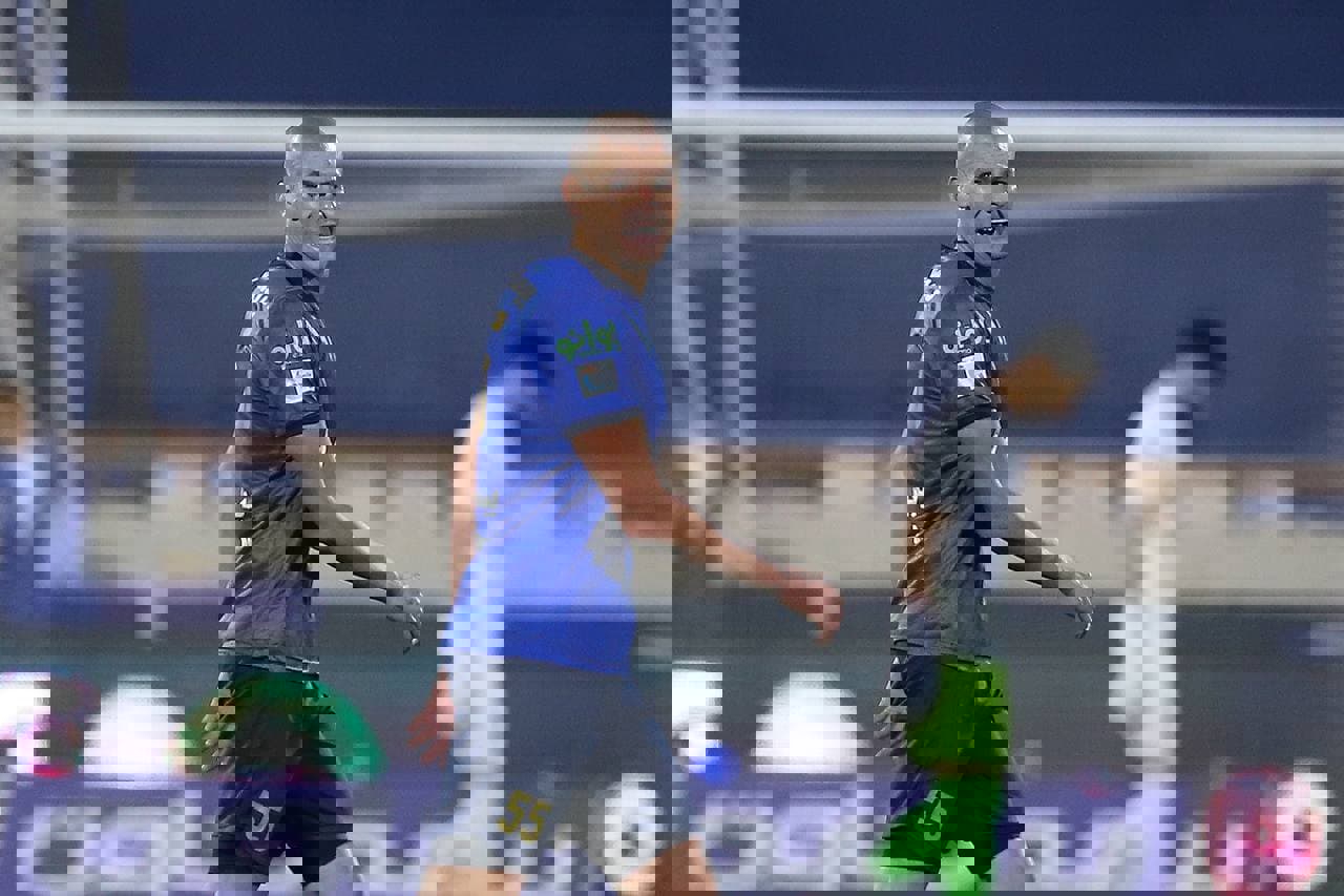 1697916