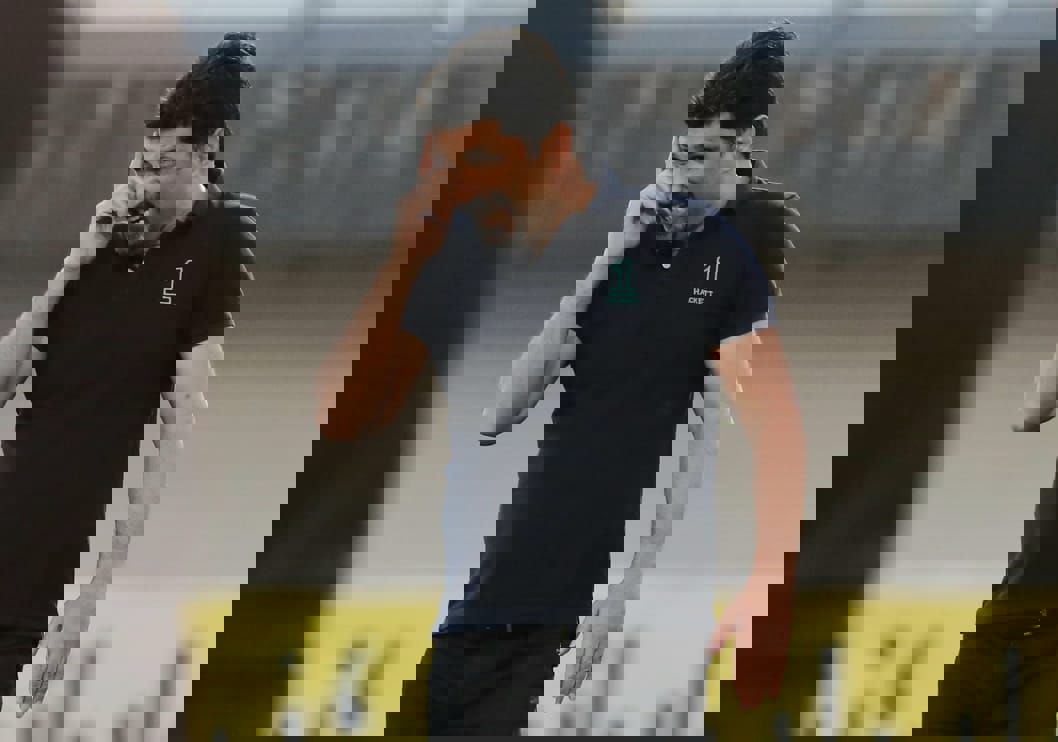 1697977