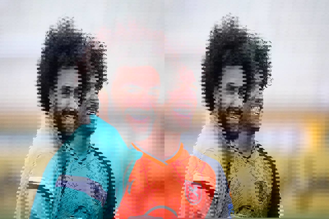 1698067
