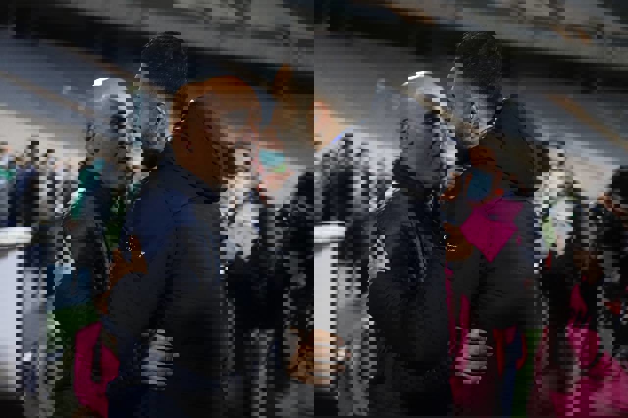 1698269