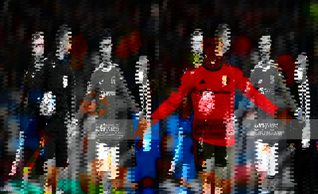 1698816